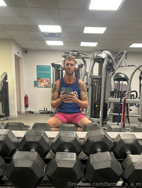 Naken lekkede OnlyFans-bilde av Farmer S A M