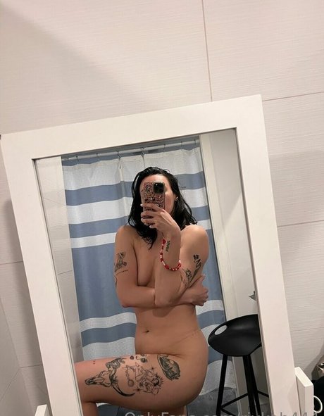 Foto nua vazada do OnlyFans de Becca Brown