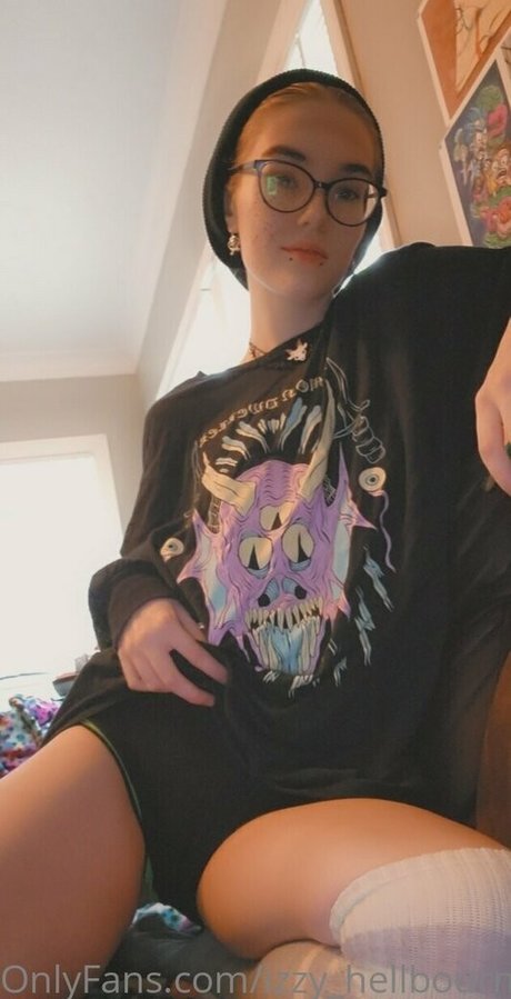 Izzyhellbourne