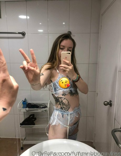 Funnybunnykiss