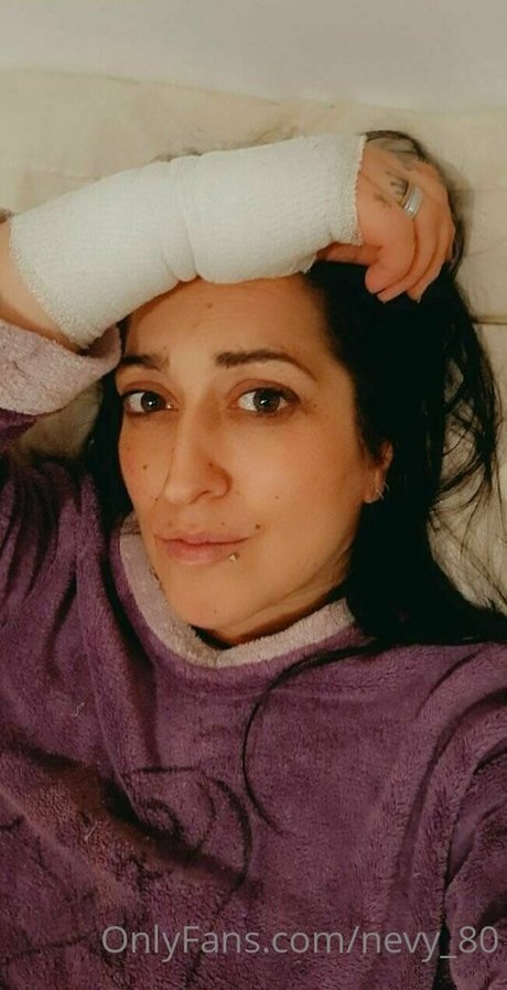 Naken lekkede OnlyFans-bilde av Nevy80