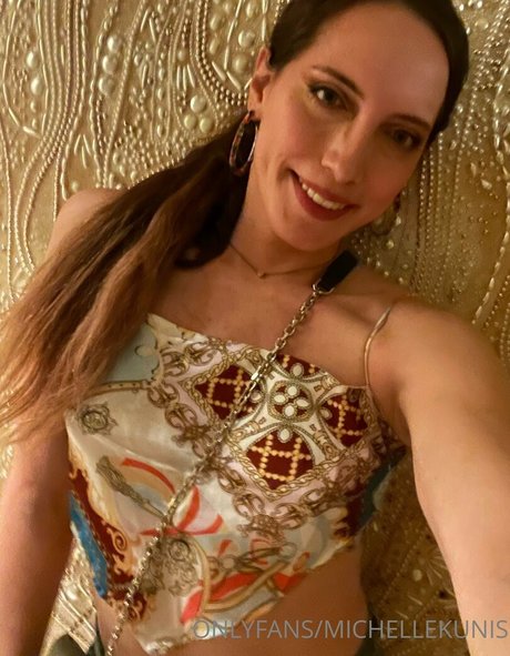 Foto desnuda filtrada de OnlyFans de Michelle Kunis