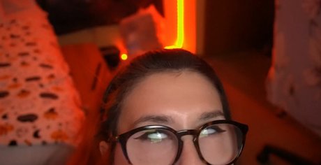 Emilyuwo OnlyFans