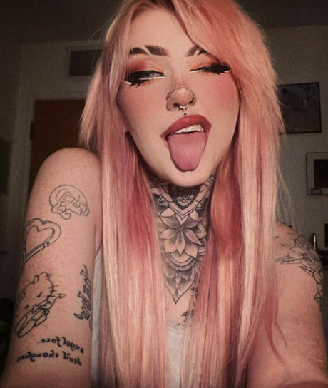 Naakte gelekte OnlyFans-foto van Haylayly