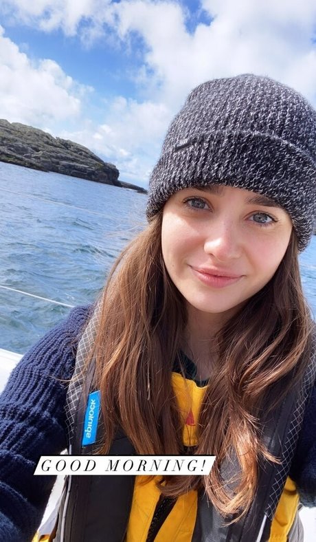 Обнаженная фотография утечки OnlyFans от Holly Earl
