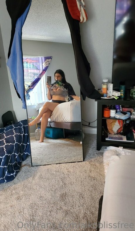 Nagie wyciekłe zdjęcie OnlyFans od Aikoblissfree