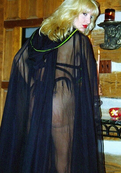 Foto nua vazada do OnlyFans de Sable Holiday
