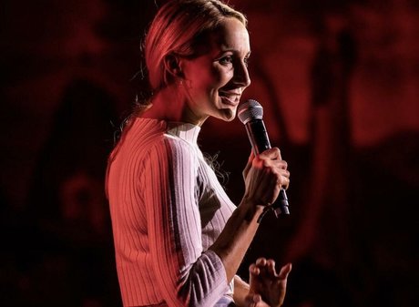 Nikki Glaser