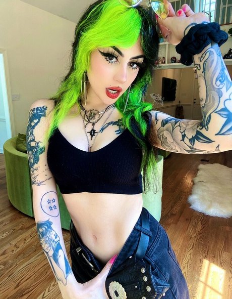 Lilbatty OnlyFans