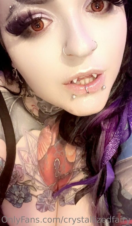 Nahá fotka uniklých OnlyFans od Crystallizedfairy
