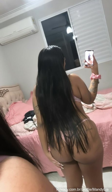 Mandy Lia