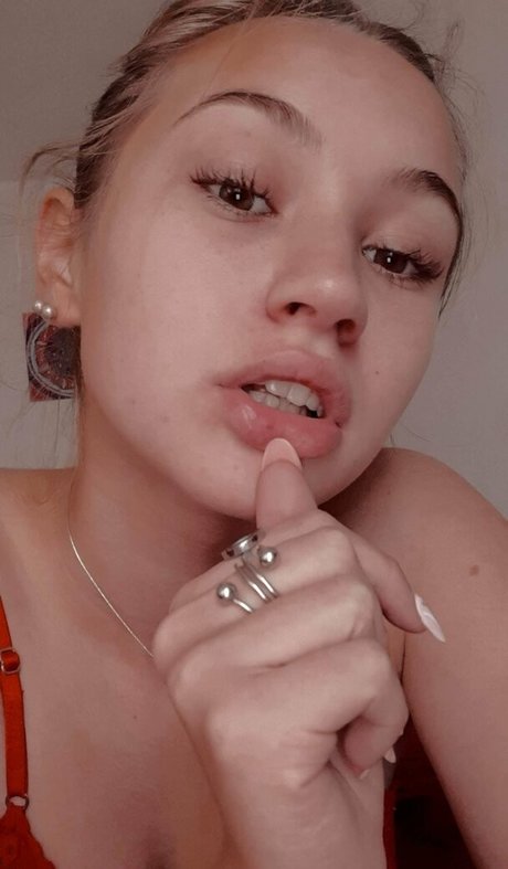 Nahá fotka uniklých OnlyFans od Conni55