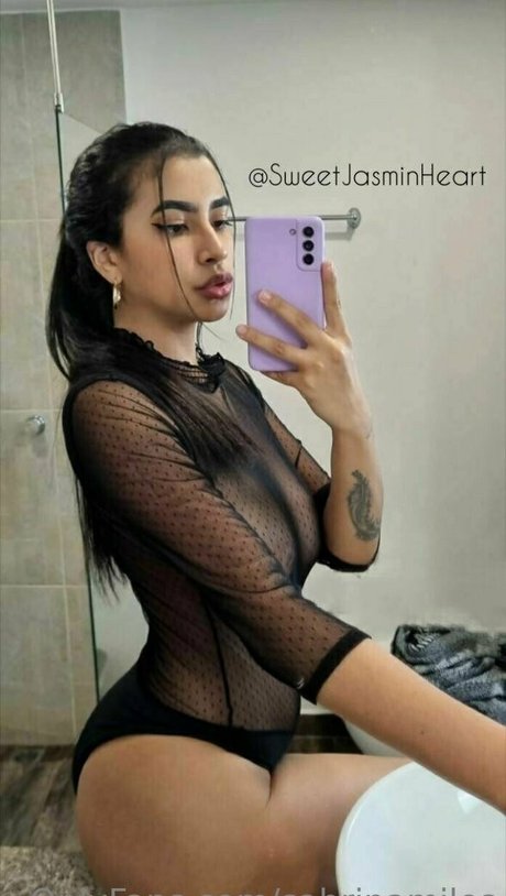 Nahá fotka uniklých OnlyFans od Sabrinamiles