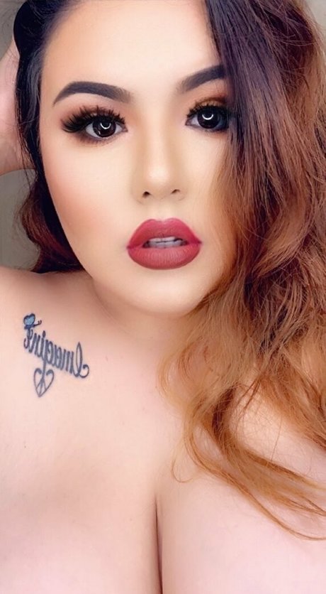 Foto di nudo di fuga di OnlyFans di Babygiirl45