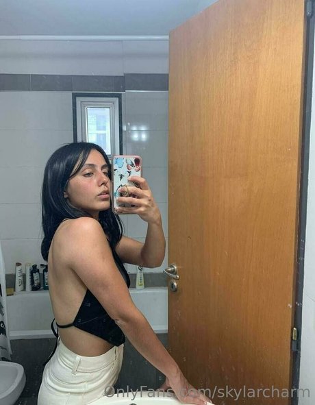 Naken lekkede OnlyFans-bilde av Skylarcharm