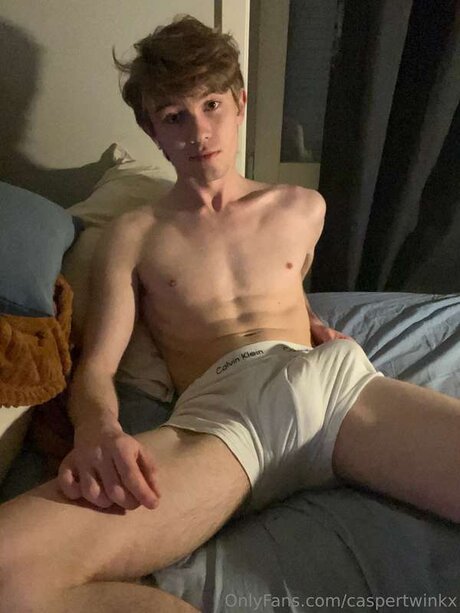 Foto desnuda filtrada de OnlyFans de Caspertwinkx