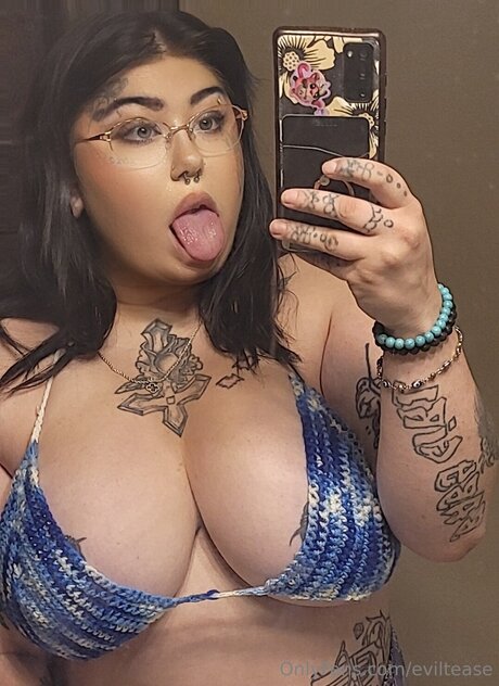 Naken läckt OnlyFans-bild av Eviltease