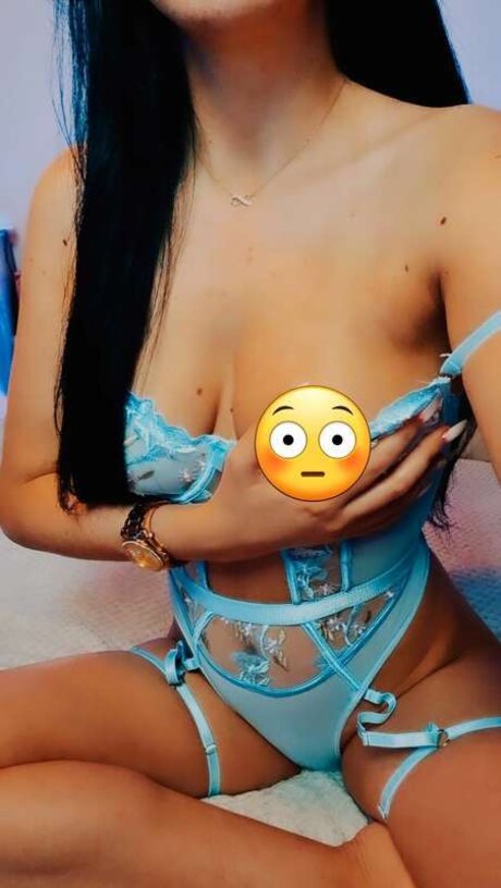 Naakte gelekte OnlyFans-foto van Missvanessa0