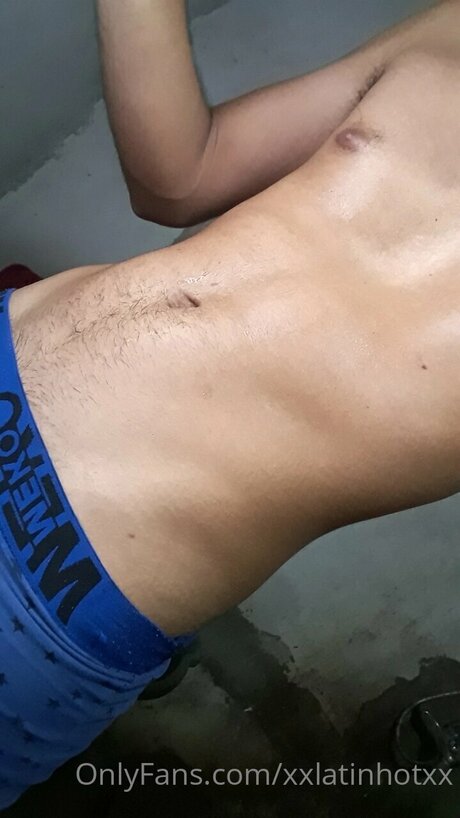Photo nue de fuite OnlyFans de Xxlatinhotxx