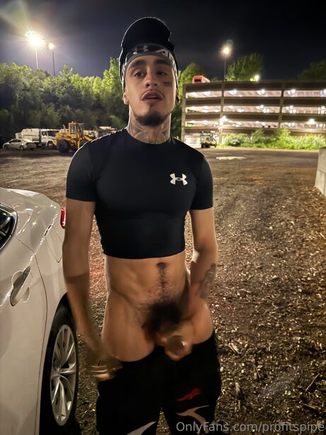 Nacktes geleaktes OnlyFans-Foto von Profitspipe
