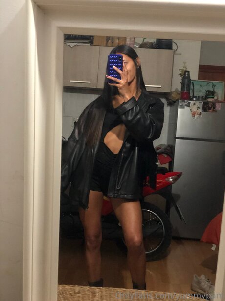 Обнаженная фотография утечки OnlyFans от Yummypam