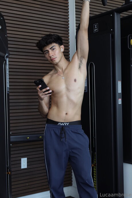 Naken läckt OnlyFans-bild av Lucaambrose