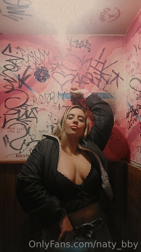 Nacktes geleaktes OnlyFans-Foto von Naty Bby
