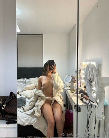 Naken lekkede OnlyFans-bilde av Go69dess