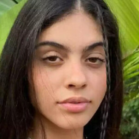 Menina Veneno