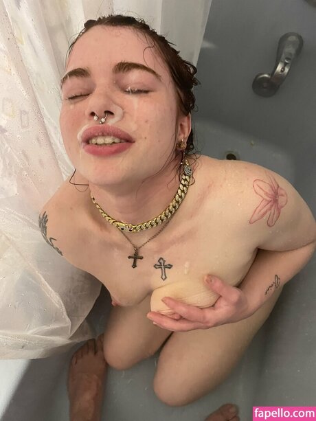 Photo nue de fuite OnlyFans de Grace Weller