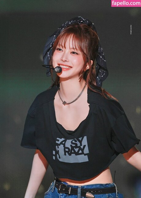 Hong Eunchae 홍은채