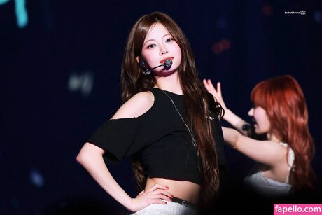 Hong Eunchae 홍은채