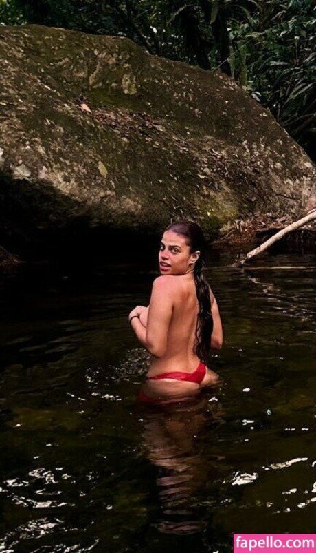Naken läckt OnlyFans-bild av Clara Buarque