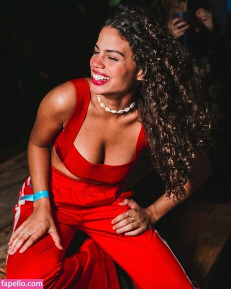Nagie wyciekłe zdjęcie OnlyFans od Clara Buarque