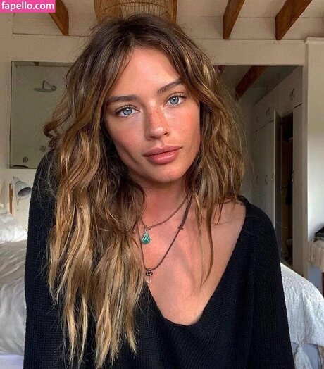 Alaston vuotanut OnlyFans-kuva Jess Lee Buchanan