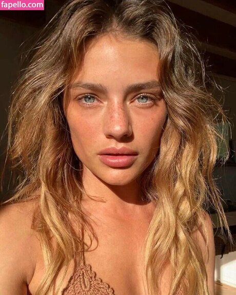Jess Lee Buchanan