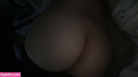 Sacrificiala OnlyFansリークヌード写真