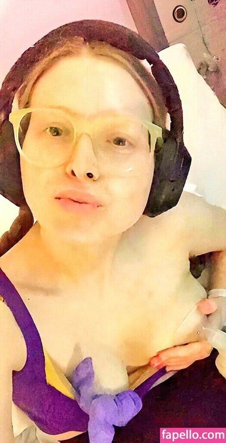 Jessie Cave