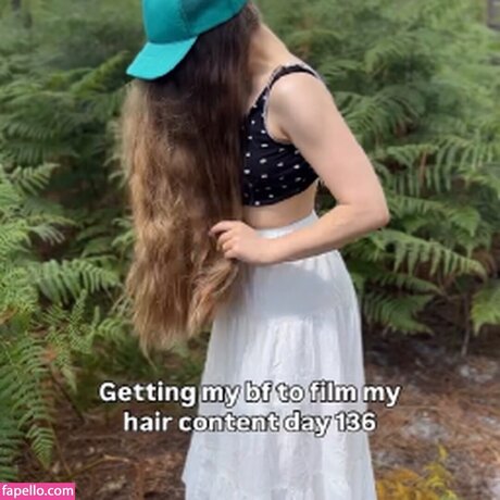 Naken läckt OnlyFans-bild av Jessie Cave