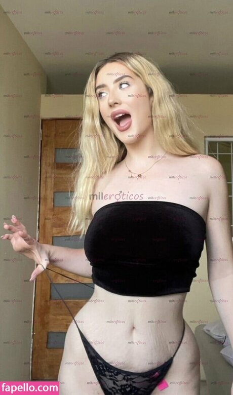 Foto nua vazada do OnlyFans de Larusaxoxo