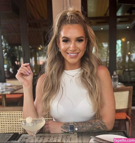 Nahá fotka uniklých OnlyFans od Andreea Lorincz
