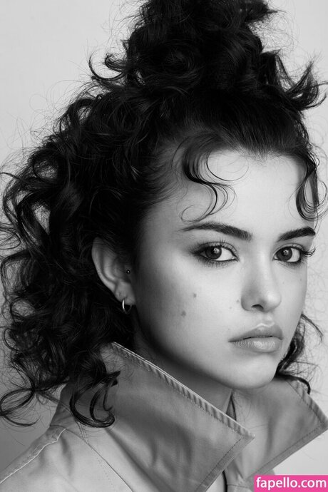 Alasti lekkinud OnlyFans-i pilt Clarice Cazauran
