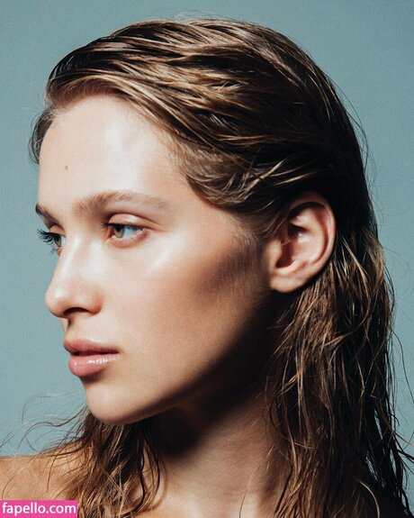 Laura Oganessian
