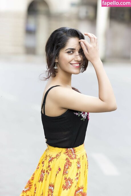 Naken lekkede OnlyFans-bilde av Ruhani Sharma