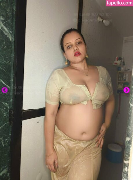Обнаженная фотография утечки OnlyFans от Priya Gamre