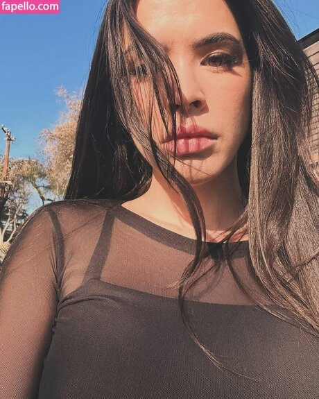 Alaston vuotanut OnlyFans-kuva Rosie Okumura