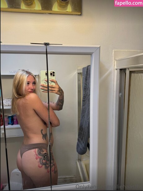Naken läckt OnlyFans-bild av Aliehastuebs