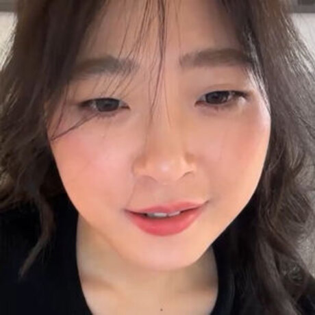 Nahá fotka uniklých OnlyFans od Cozykorean