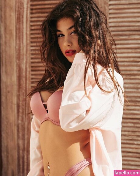 Naken lekkede OnlyFans-bilde av Giulia Sara Salemi