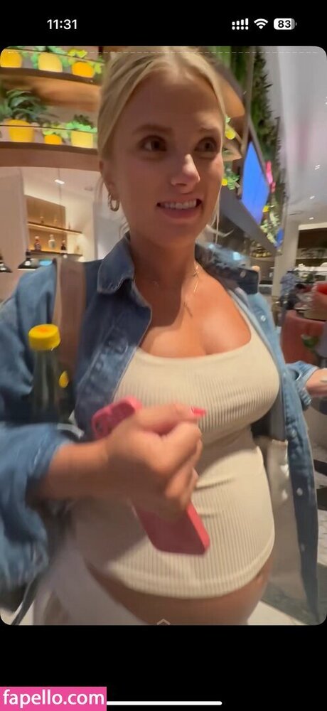 Cayla Vanderbaan